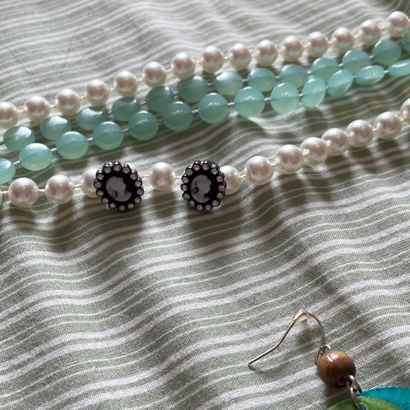 11-pc Jewelry Bundle - Picture 2 of 11